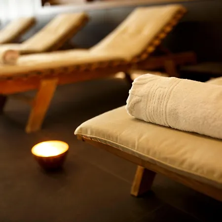 Hotell Village & - Adults Only