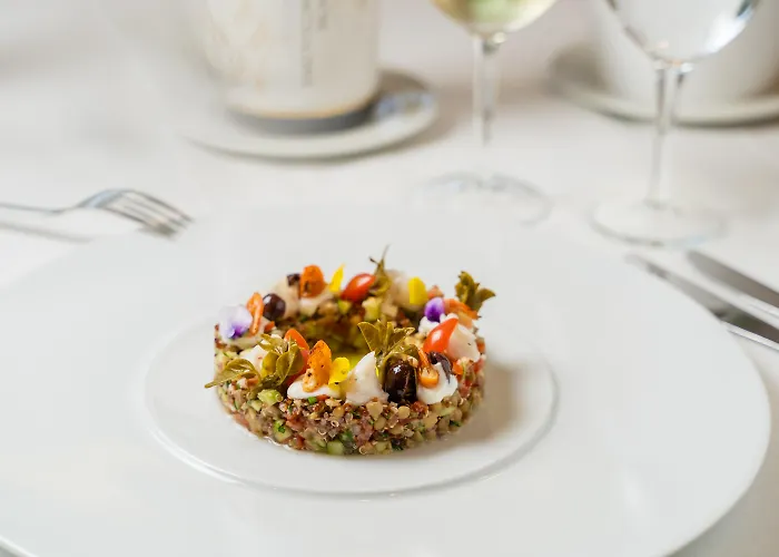 Village & - Adults Only 5* 린도스