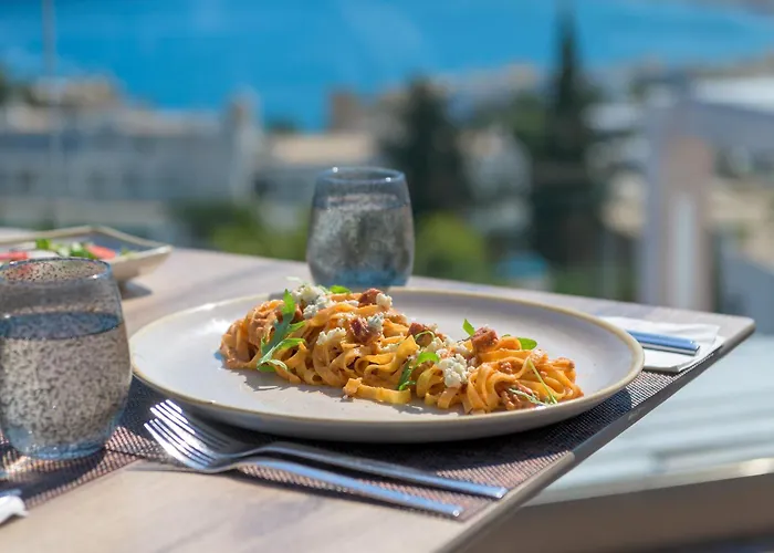 호텔 Village & - Adults Only 린도스