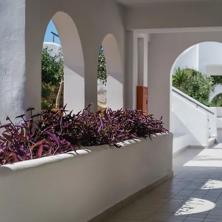 Village & - Adults Only 5* לינדוס