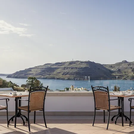 Village & - Adults Only לינדוס